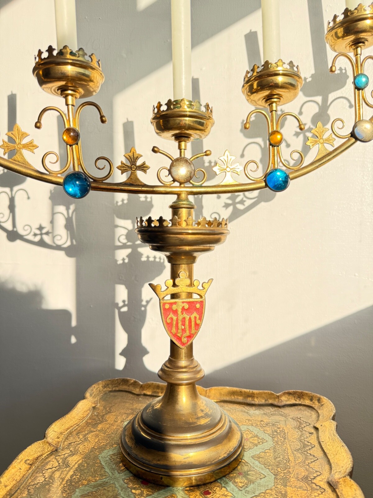 Antiker Kirchenaltar Kerzenleuchter Kerzenständer Messing Steine religiös