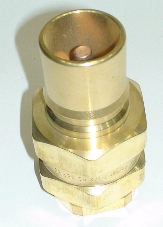 Acoplador rápido de latón Parker BH12-61L 1-1/2" X 1-1/4" NPT 1500 PSI Foto 4 de 4