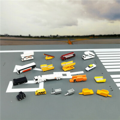 1/400 航空機 用のミニカー GSE まとめて Very Rare)1:400 Airport Aircraft GSE Set 18parts (No Box) | eBay