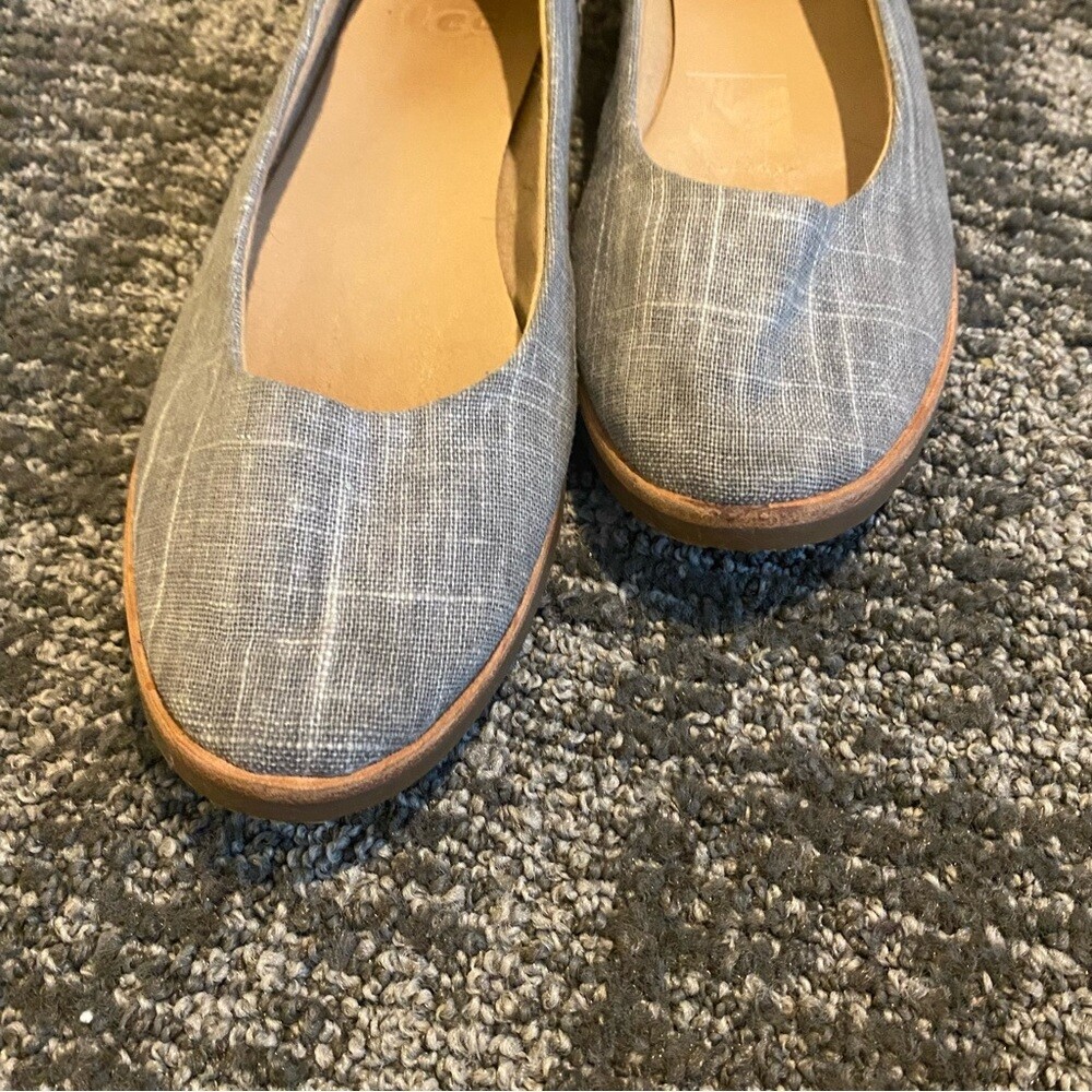 UGG Mesa Flat - image 13