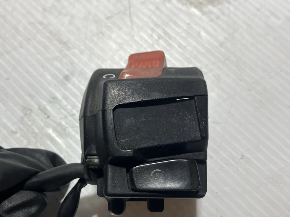 2001 Honda CBR600 F4i Switches, Right (Nub Still Good)(Oem) - Imagem 3 de 4