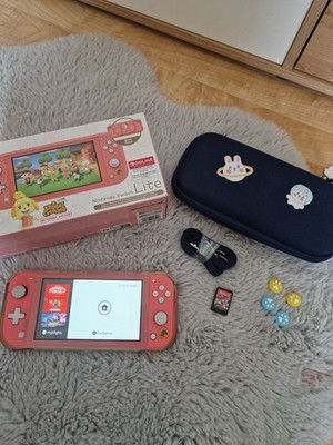 Nintendo Switch Lite 32GB Spielkonsole - Koralle (10004131)