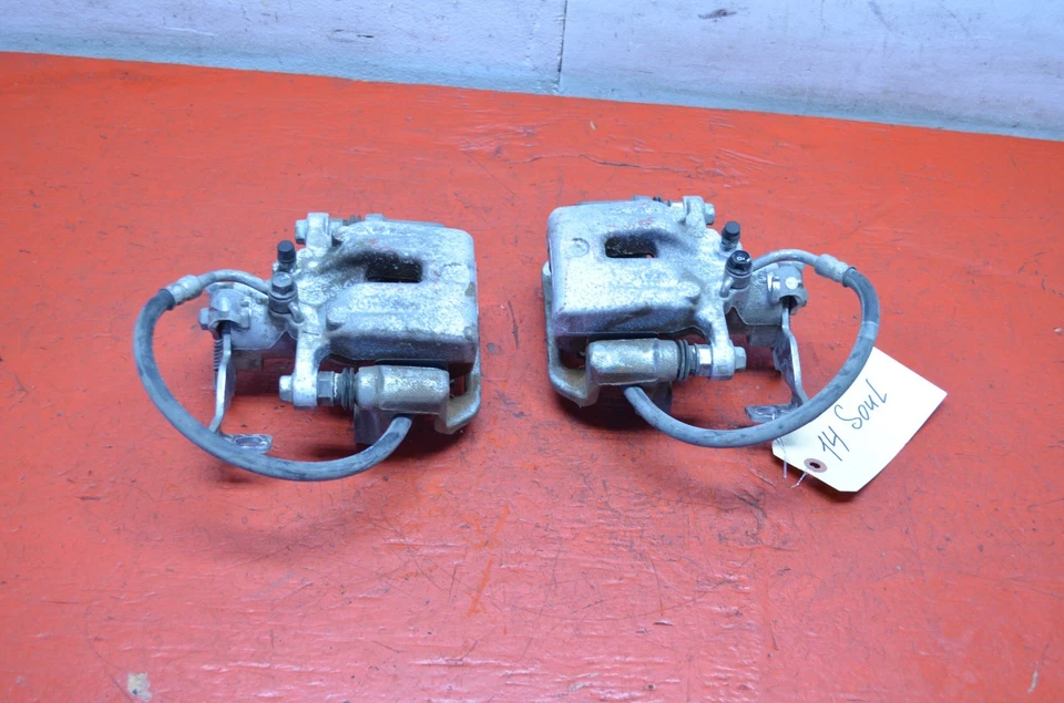 Juego de pinzas de freno traseras izquierda/derecha KIA SOUL 14-19 OEM Foto 4 de 4