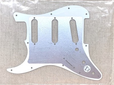 Genuine Fender Strat 4-PLY WHITE PEARL PICKGUARD 11-Hole