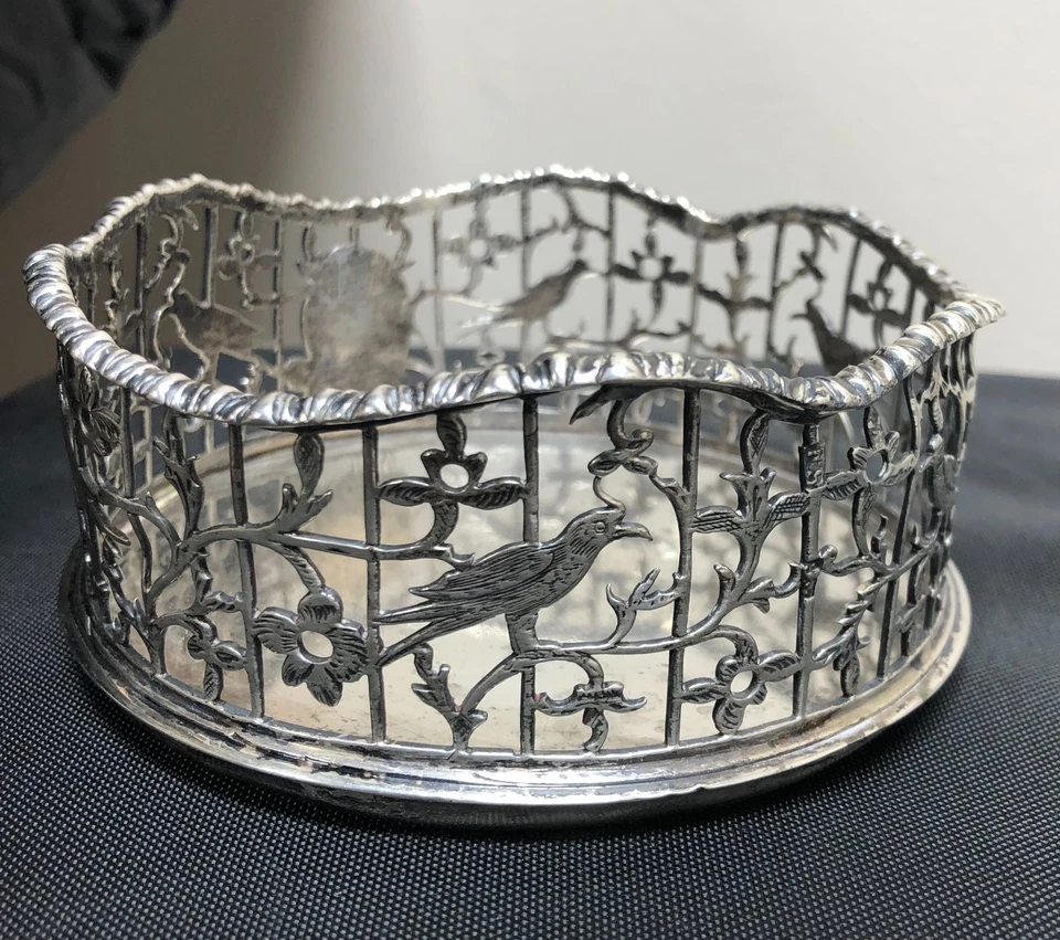 Antigua botella de vino de plata de ley con pájaros Foto 3 de 4