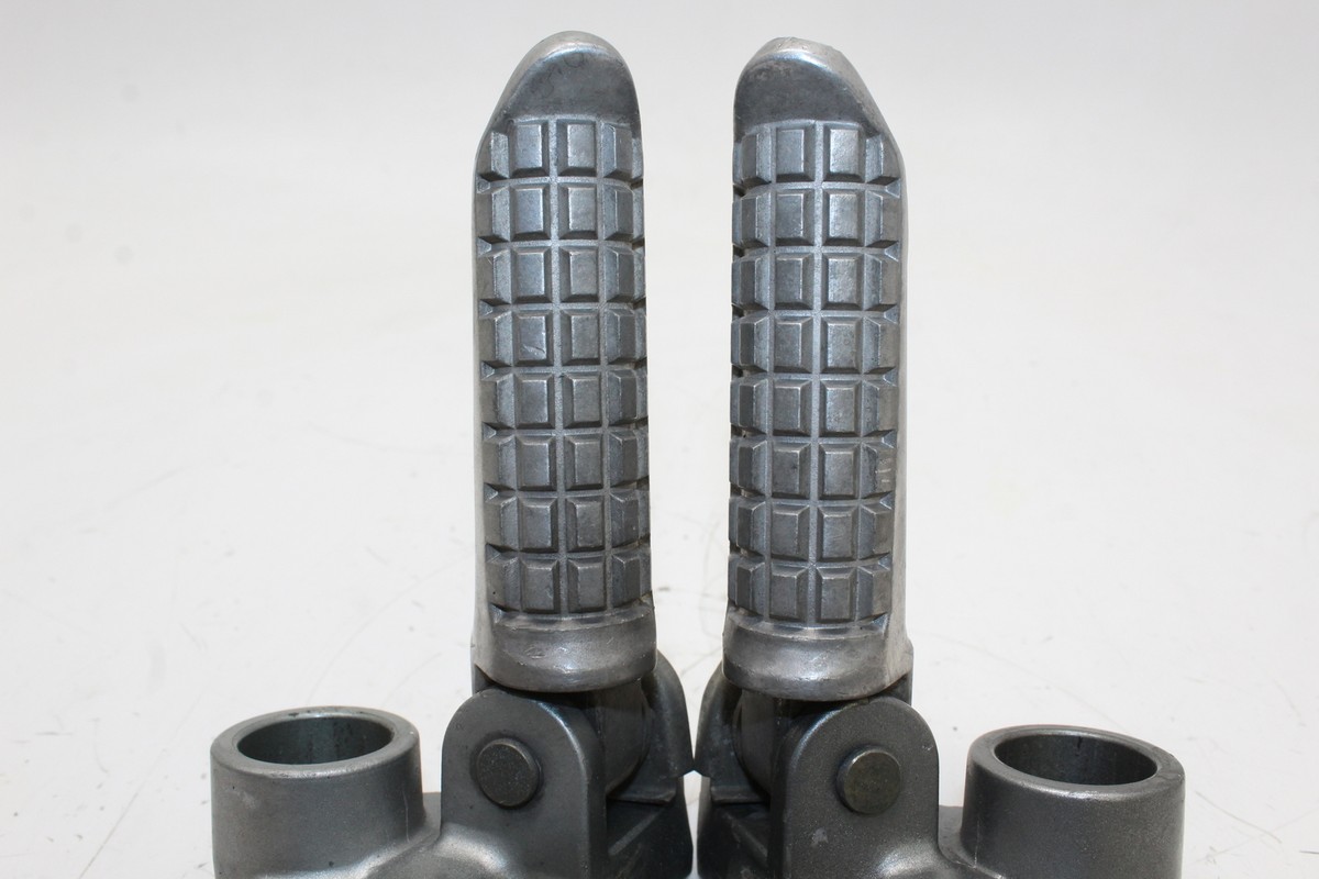 gugu11さん専用 1990-1993 Kawasaki Ninja Zx11 Rear Back Passenger Peg Set