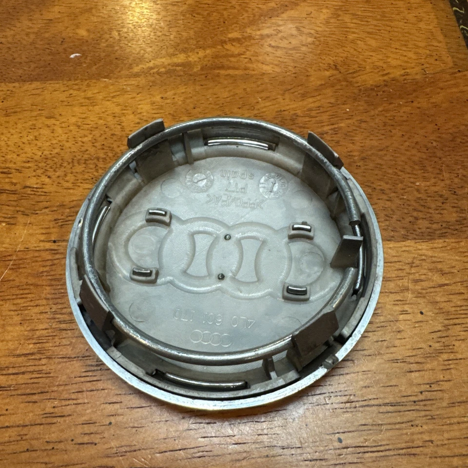 Tapacubos rueda tapa central audi q7 4l0 601 170 4l0601170 2010-2015 Foto 3 de 4