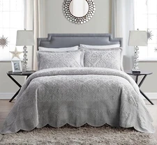 VCNY Home - King Quilt Set 3-Piece Bedding with Matching Shams Grey