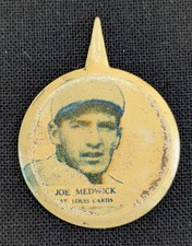 1938 Our National Game Pin Joe Medwick (St. Louis Cards)