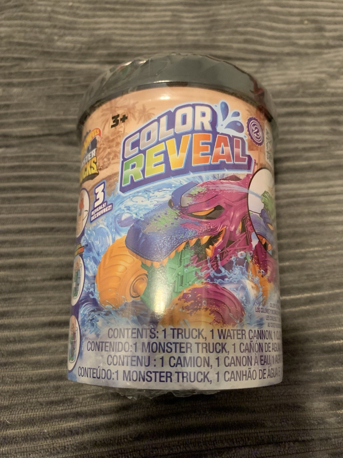 Hot Wheels Toy Monster Trucks Color Reveal 1:64