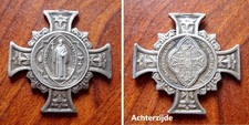 Christelijke medaille met Sint Benedictus