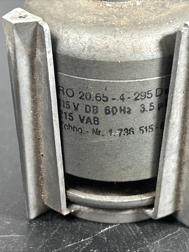 *Revox G36* Reel Motor 1.736.515-01 Left Side Reel to Reel Part /Rv136 - Image 2 of 4