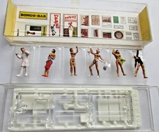 Preiser (HO 1:87) - Exotic Dancers performing for Onlooker w/Decals#108 - Rare!