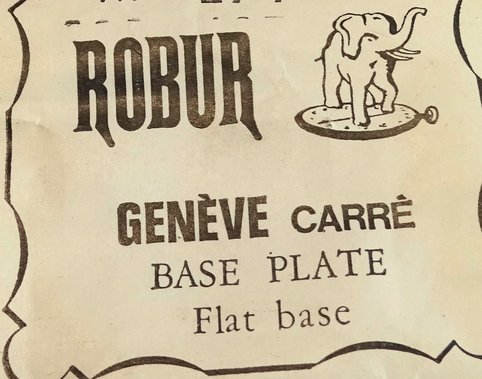 Verre De Montre Carré ROBUR 27.7 Mm - Base Plate - Neuf Sans étiquette