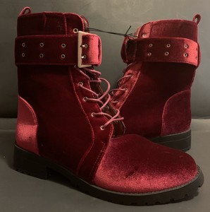 burgundy boots size 11