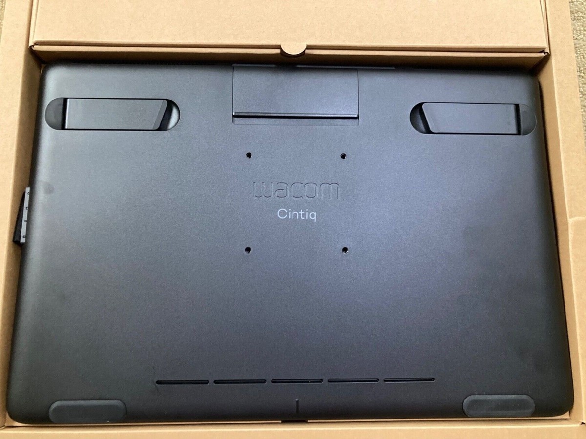 Wacom Cintiq 16（DTK-1660） 71hS-sYZusL._UF350,350_QL80_.jpg
