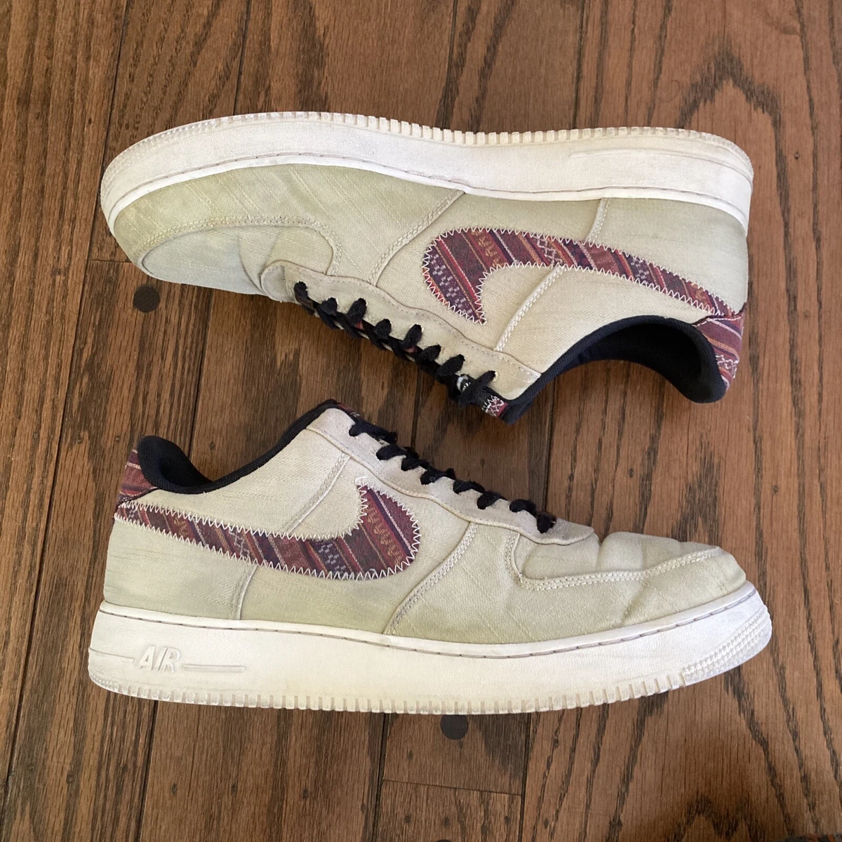 Nike Men's Air Force 1 '07 LV8 Sneaker