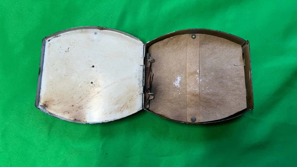 Vintage Hardy Bro`s Japanned Black Leader Fly Cast Box. Alnwick England. - Image 4 of 4