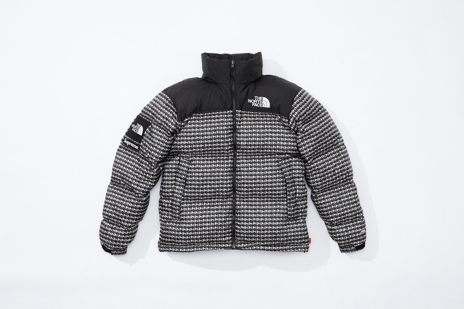 Supreme The North Face Studded Nuptse Jacket Size Medium Black CONFIRMED  ORDER