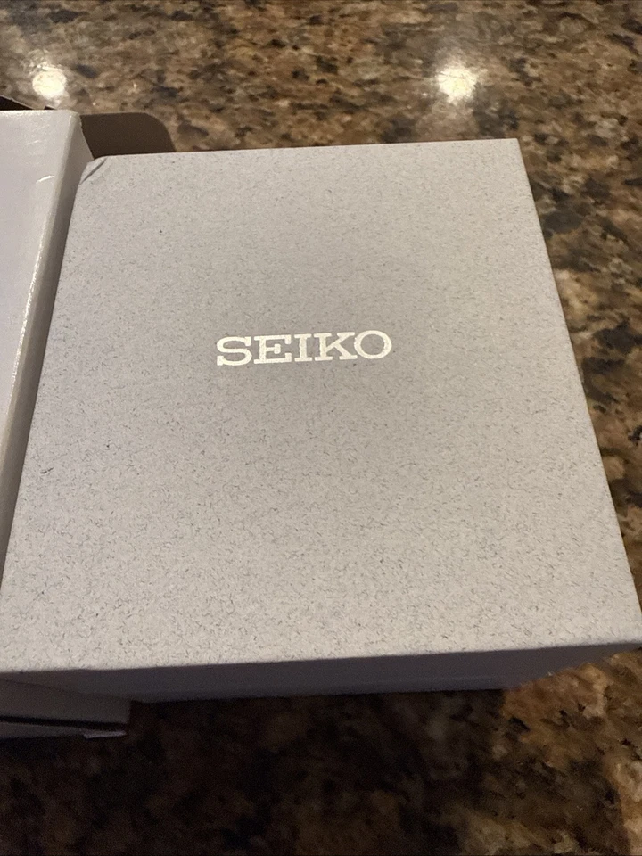 Reloj Seiko Selection Cronógrafo Cuarzo SBTR026 Negro Oro Rosa Hombre Japón Foto 4 de 4