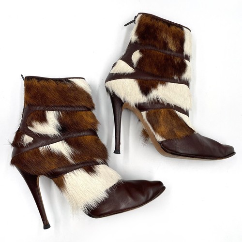 Manolo Blahnik Kalbshaar Stiefel braun weiß Fell Leder spitze Absätze 37,5 / 7,5 - Bild 6 von 10