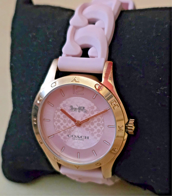 COACH EST.1941 PINKレディース 腕時計 Coach Women's Maddy Watch 34mm Rubber Strap in Blush Pink NWT