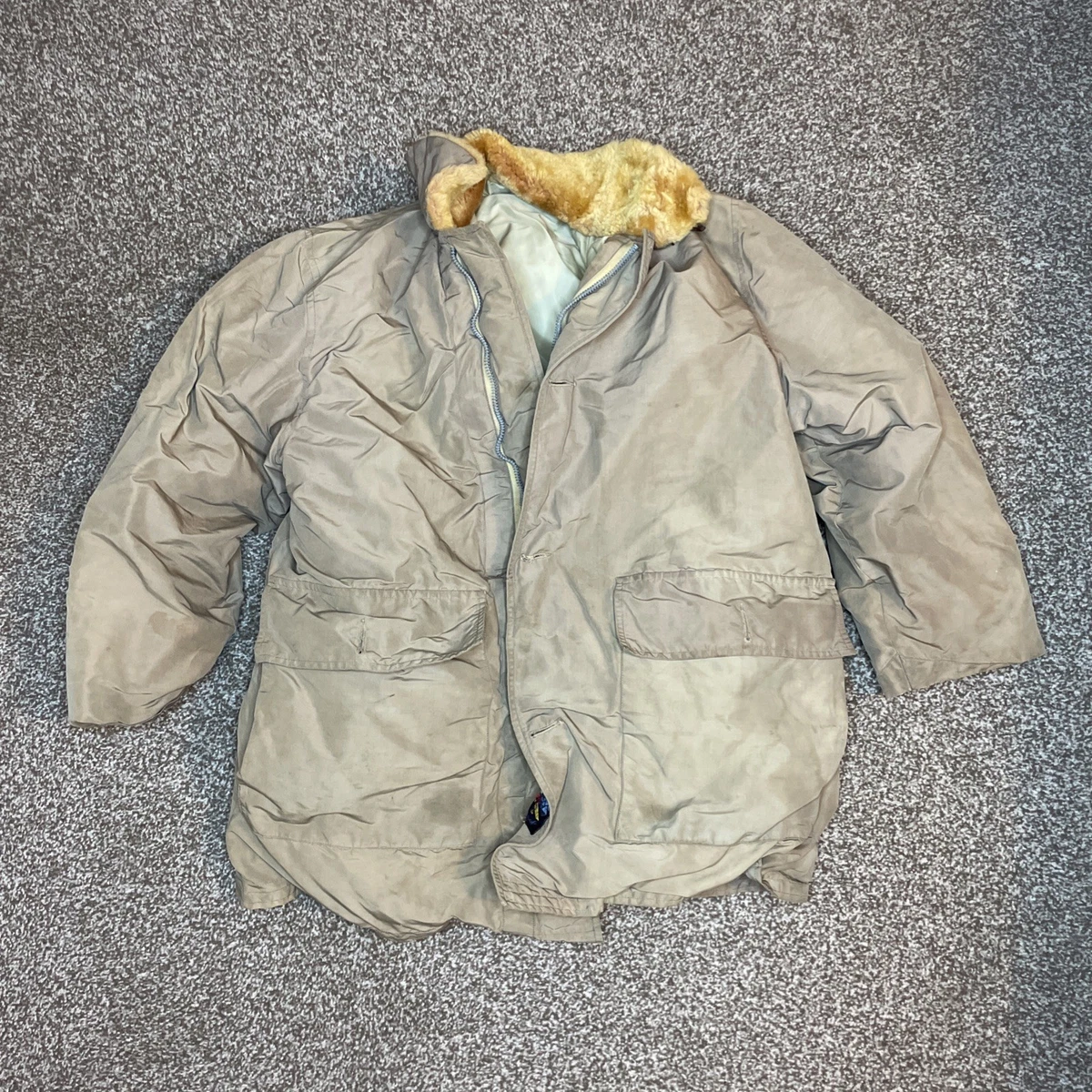 Parka homme avec capuche dans le col, doublure matelassée