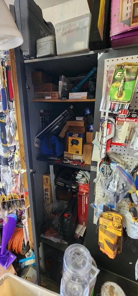 Estate Garage Sale 30yrs Worth Of Electrical Equipment And Tools - Image 4 of 4