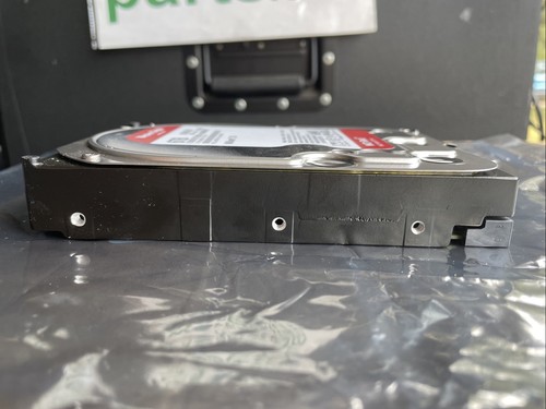 Western Digital WD60EFAX Red SATA 3.5" 5400 RPM 6TB NAS Internal Hard Drive - Picture 4 of 6