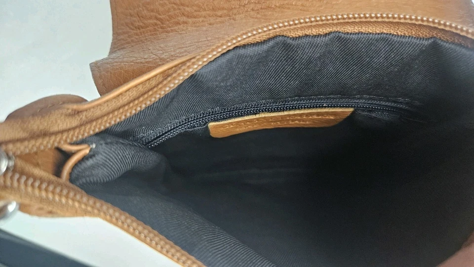 Vera Pelle Brown Pebbled Leather Crossbody Made In Italy  - Image 4 of 4