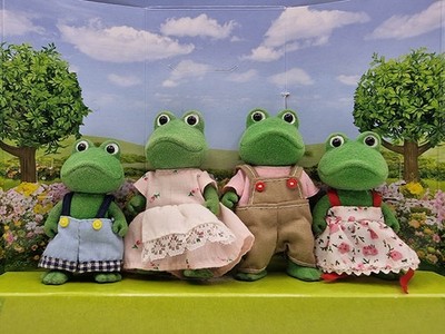 Sylvanian Families Bullrush Frog Family Figures