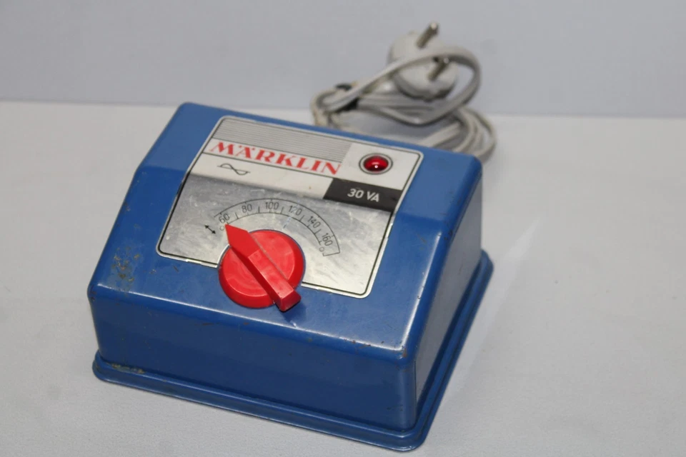 Märklin 6177 Trafo mit Fahrpult bis 30VA Wechselstrom Spur H0 #O288