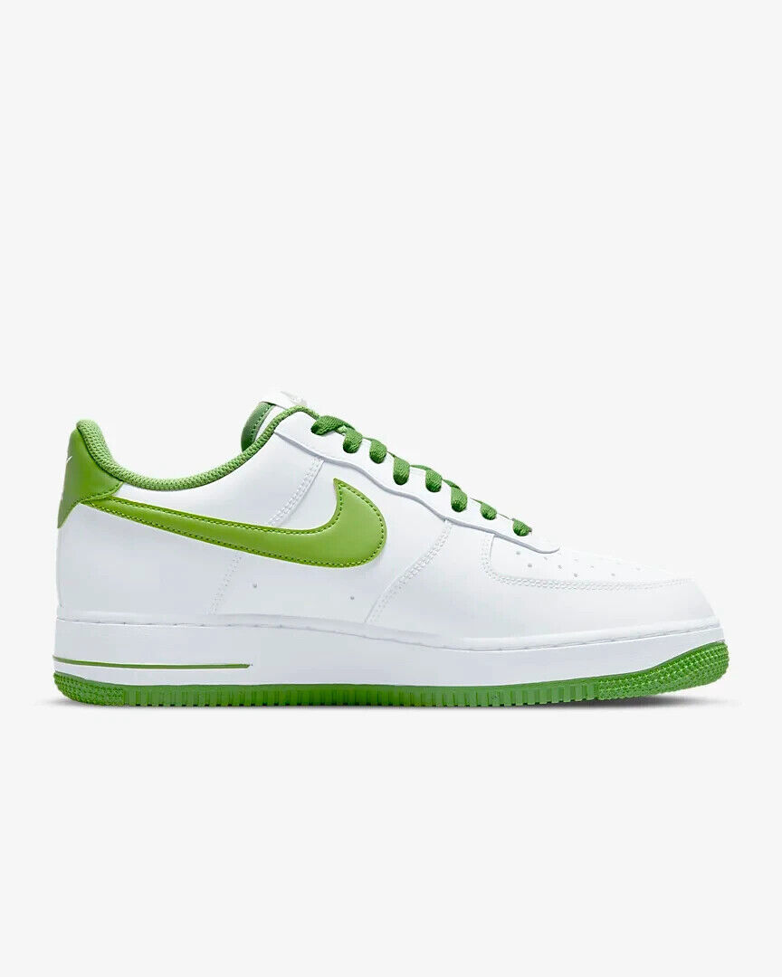 NEW Air Force 1 '07 Men's Size 10 White/Chlorophyll DH7561-105