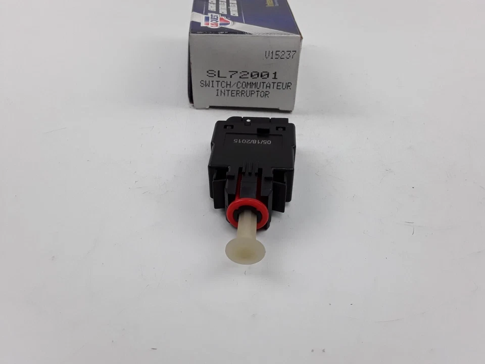 Interruptor de luz de freno de semáforo para BMW 740i 323i Z3 M3 750iL 535i 525i 328i 325i Foto 2 de 4