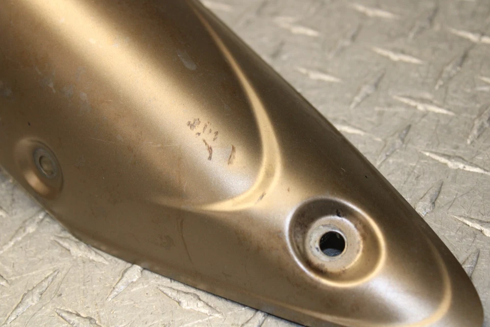 13 / 16 Yamaha Fz09 / FZ-09 Exhaust Pipe Muffler Cover Heat Shield OEM - Image 3 of 4