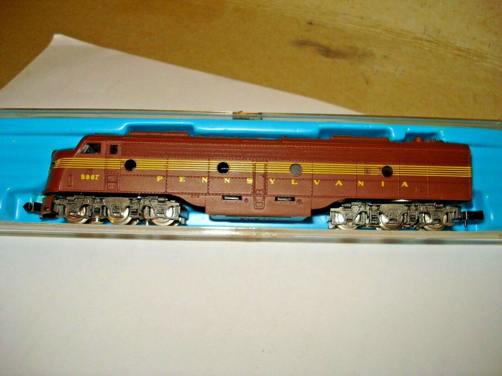 ATLAS VINTAGE EMD E8 PENNSYLVANIA Scala N ATLAS VINTAGE EMD E8 PENNSYLVANIA Scala N