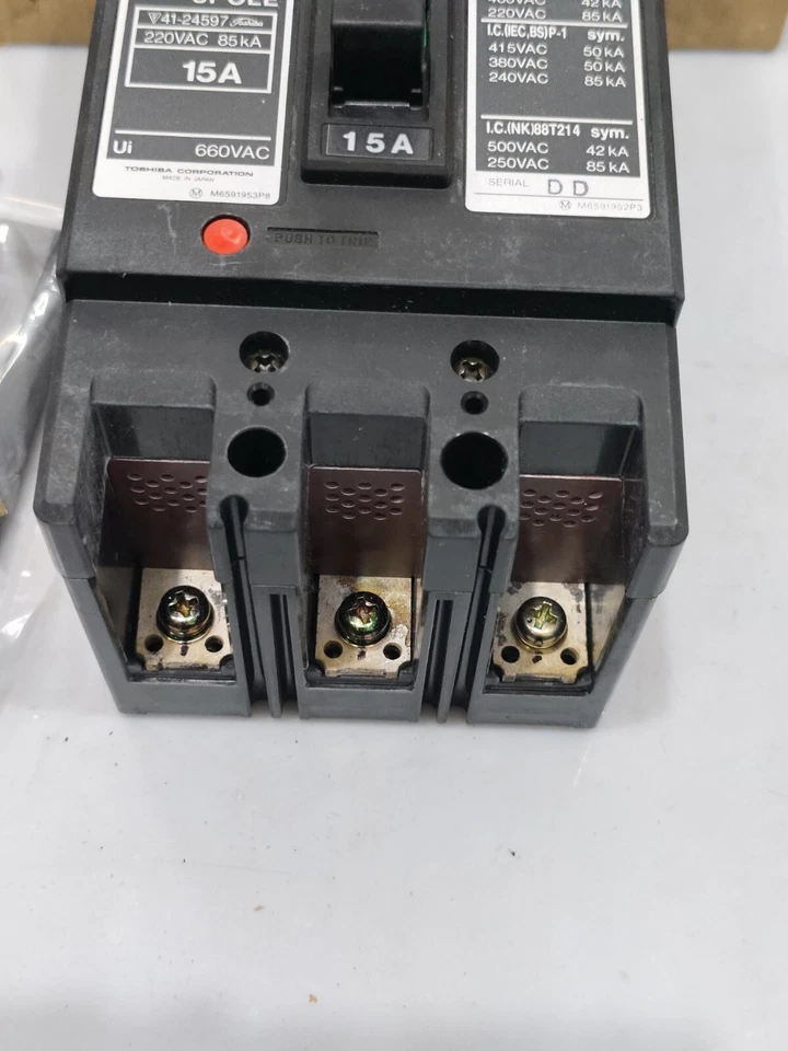 No-Fuse Schutzschalter SH 100 3POLE 15A Toshiba Corporation - Bild 4 von 4