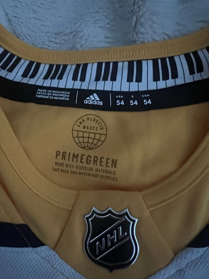 Camiseta Adidas NHL 54" Talla Auténtica Blanca, Ropa Nashville Predators Foto 2 de 2
