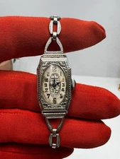 Antique Gruen Art Deco Ladies Wristwatch 15 Jewels 14K Gold Filled Repair/Parts