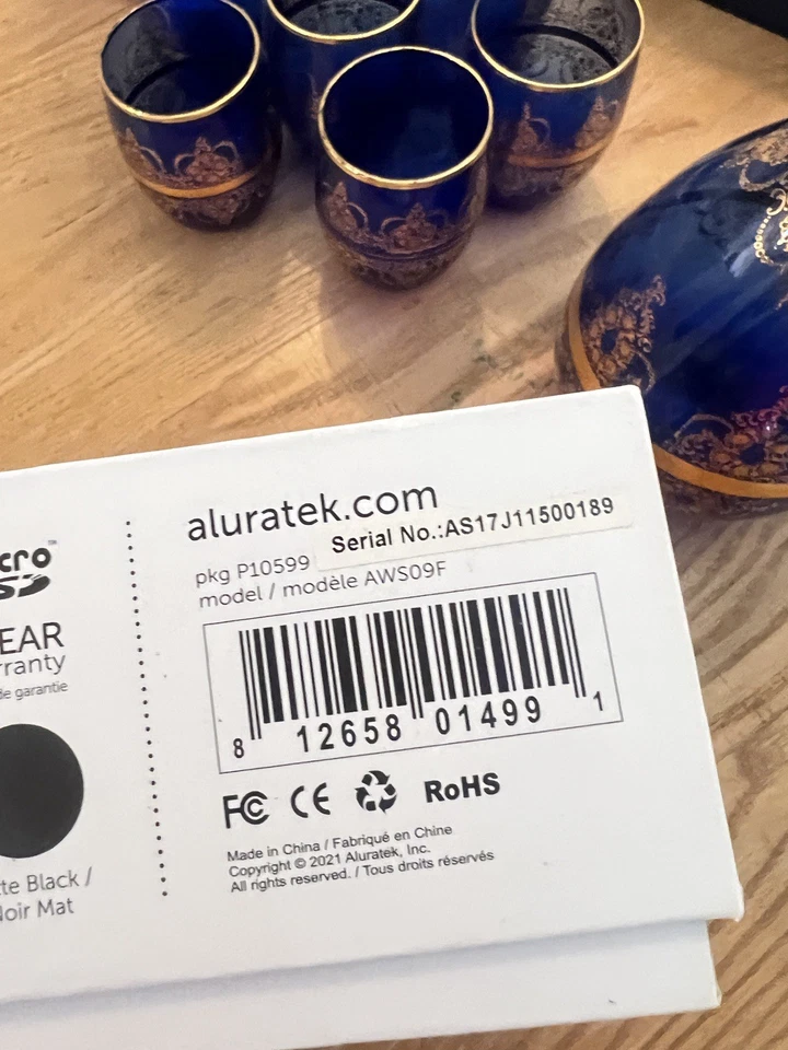 Aluratek Inc 9 Wifi Digital Photo Frame W/ Touchscreen Ips Display & 16 Gb Memor - Image 2 of 4