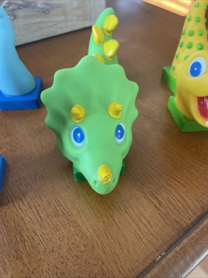 Vintage 1990's Tyco Deluxe Pre-School Super Blocks 6 Pc  3 Dinosaurs rare - Image 3 of 4