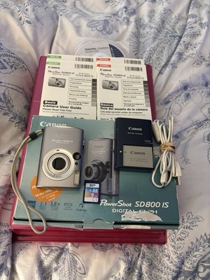 Canon PowerShot ELPH SD800-RETRO Y2K Digital Camera-SD Card