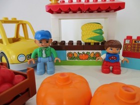 LEGO DUPLO: Lot of 2, 10867 FARMER'S MARKET, 10570 GIFT BOX, COMPLETE