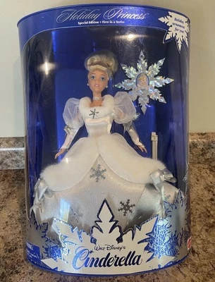 Walt Disney 1996 Holiday Princess Cinderella Mattel (16090) - Image 1 of 4