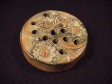   WELLER WOODCRAFT WATER LILLY FLOWER FROG. 5-5/8" DIAMETER, MINT COND.