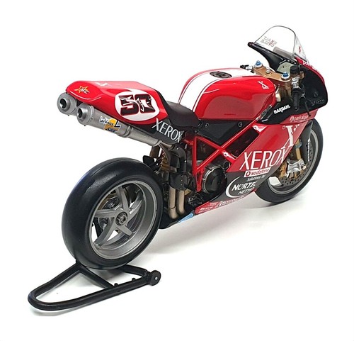 Minichamps 1/12 Scale 122 040250 - Ducati 999RS M. Praia WSB 2004 - Picture 2 of 6