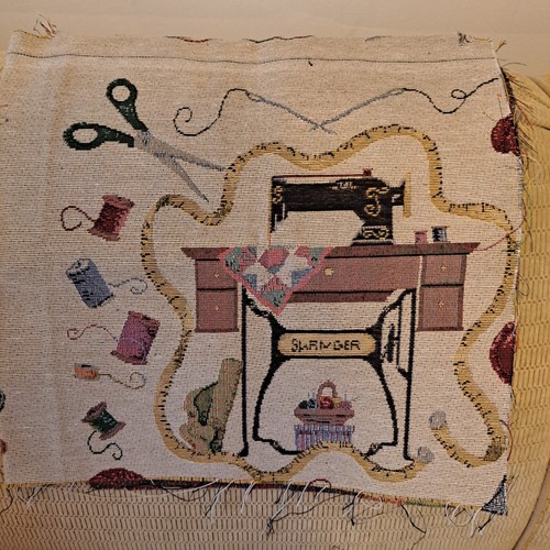 Sewing Machine Tapestry Fabric, 3 Panels, Super Cute! - Picture 5 of 10