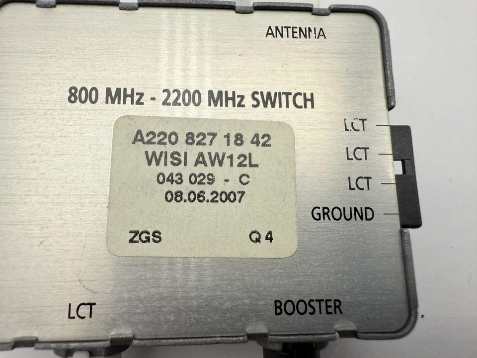 OEM 06-11 Mercedes-Benz W211 E350 Phone Antenna Booster Amplifier Control Module - Image 2 of 4