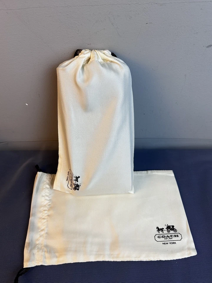 "Bolsas satinadas para billetera Coach con cordón crema satinadas de 9 x 5,5"" 2 piezas" Foto 2 de 4