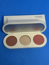 3 in 1 Face Palette Blush Bronzer Highlighter Farmasi Make Up New In Box!